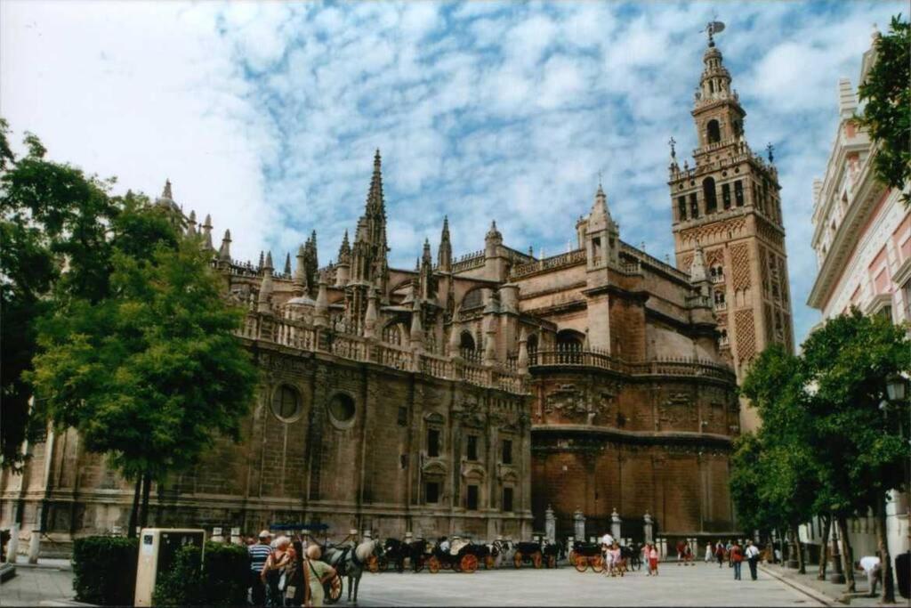 Cozy And Well Located Apartment In The Center Of Sevilla Exterior foto